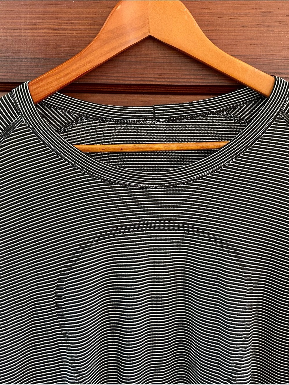 lululemon athletica Swiftly Tech Long Sleeve Crew - Black/White Stripe - Picture 10 of 10